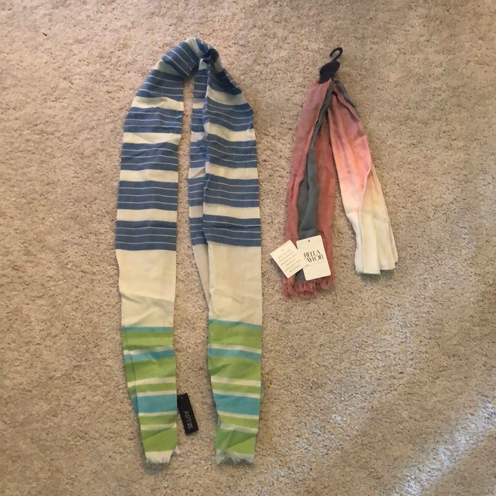 2 Scarves